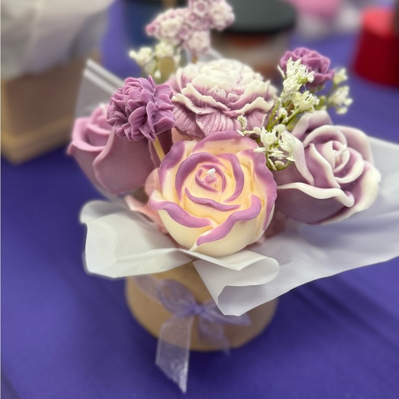 Purple and White Floral Bouquet - Picture 4 of 4